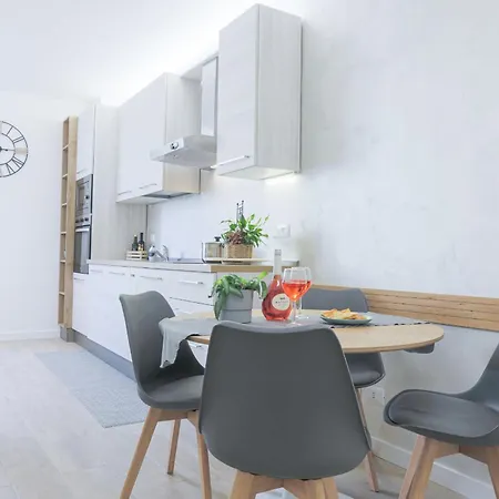 Tao's House Vicino Metropolitana - 2 - Ac - Wi Fi Veloce Genua